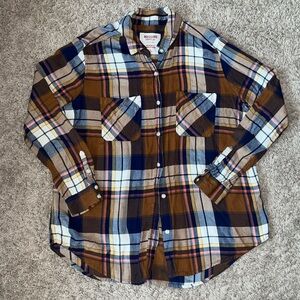 Mossimo Supply Co. Women's Multicolor Plaid Button Down Shirt